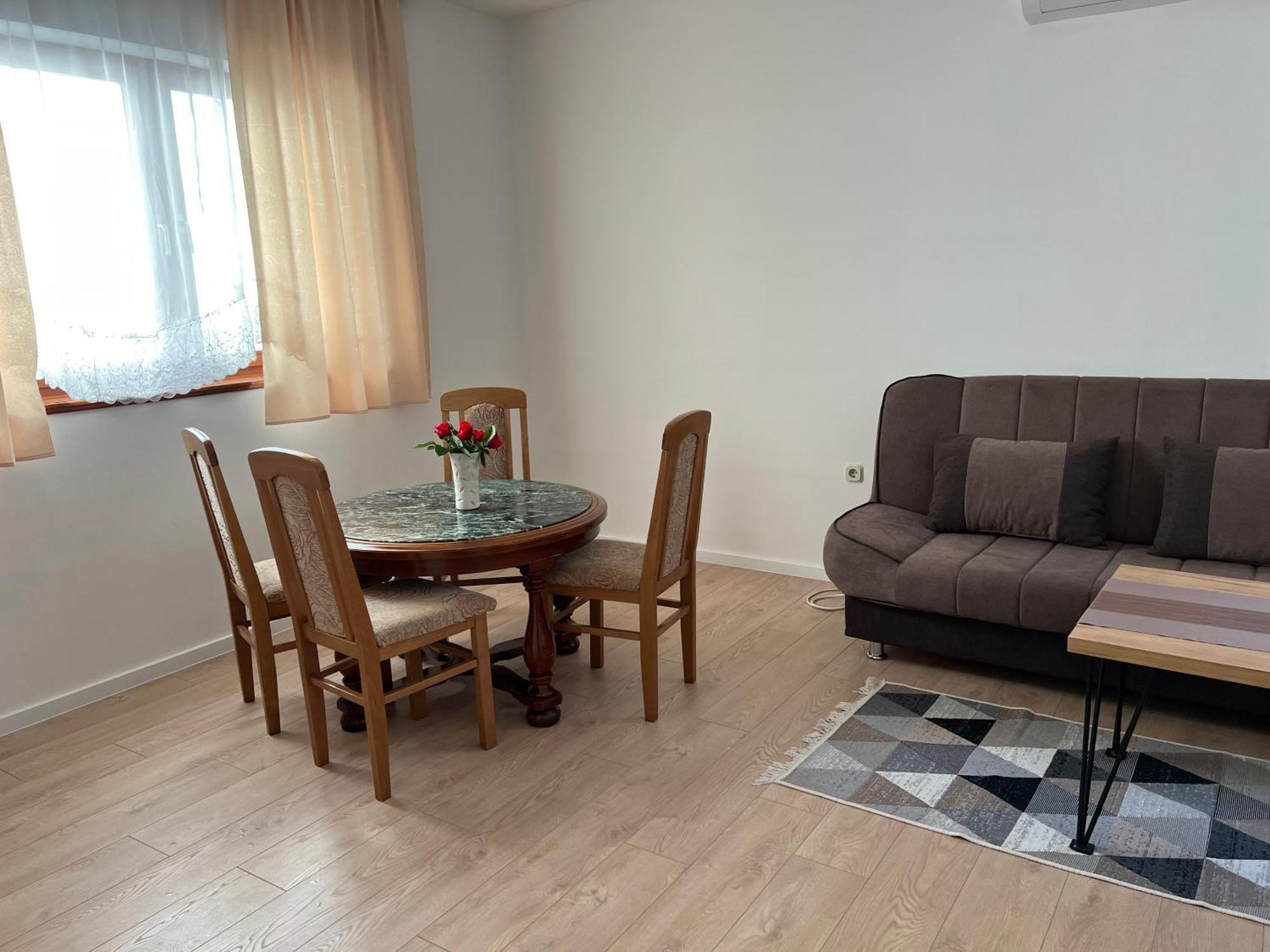 Cheap House Near The Center Of The City Mostar Exteriör bild