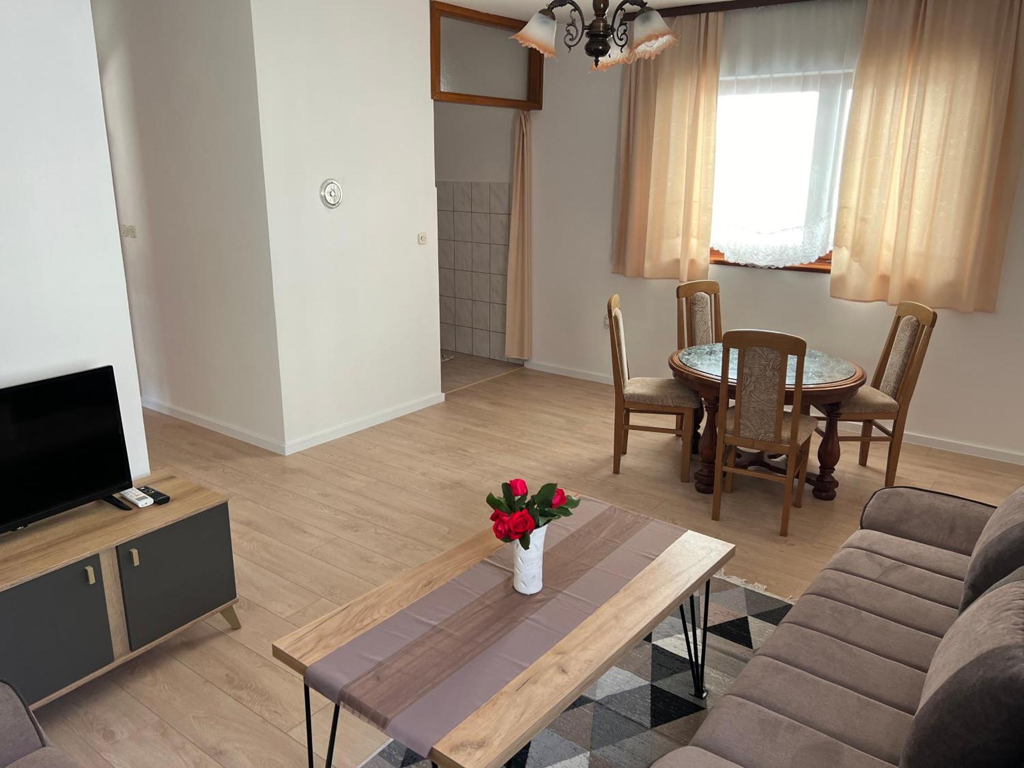Cheap House Near The Center Of The City Mostar Exteriör bild